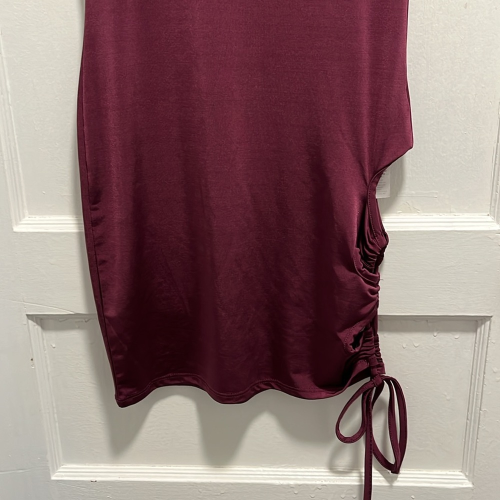 PrettyLittleThing Dress - Picture 4 of 14